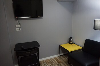 r2 apartment service