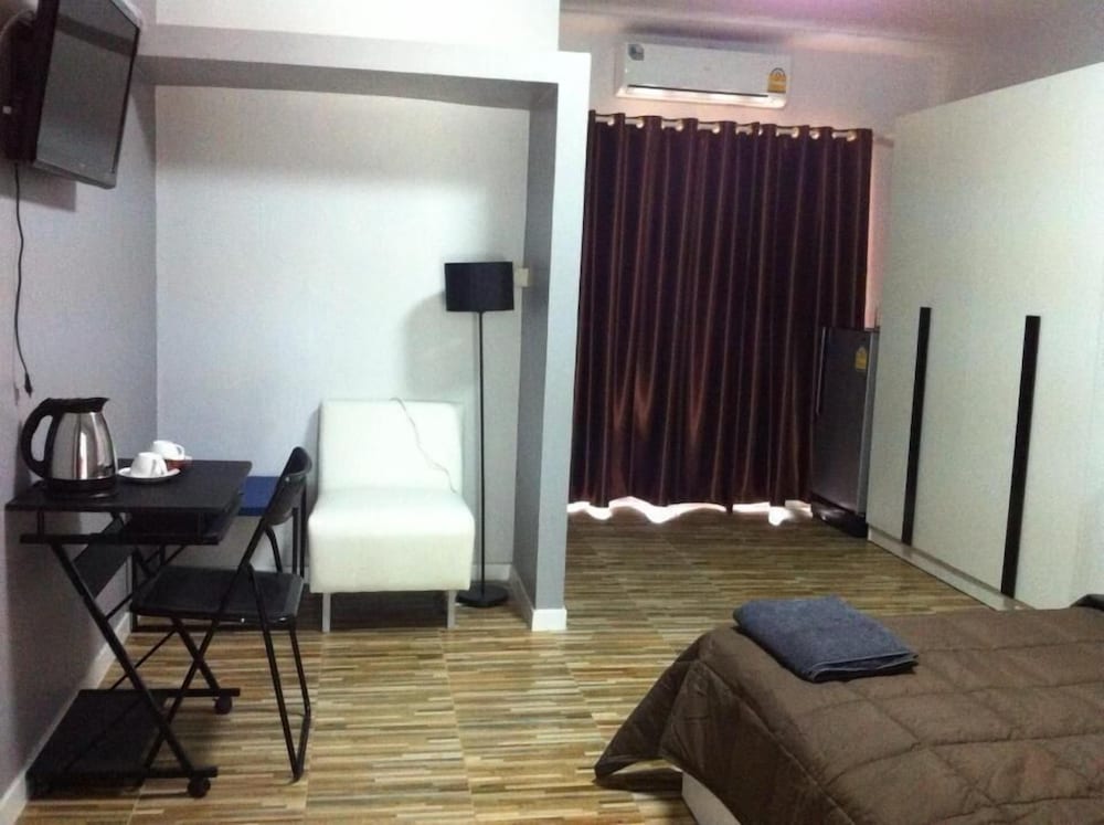 r2 apartment service