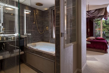 paris jadore hotel and spa
