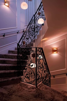 paris jadore hotel and spa