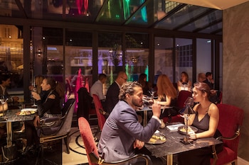 paris jadore hotel and spa