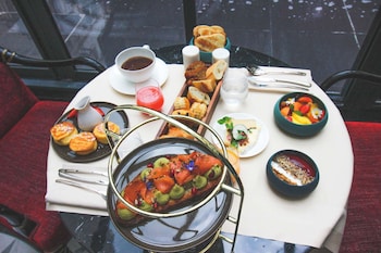 paris jadore hotel and spa