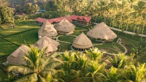 mana earthly paradise hostel