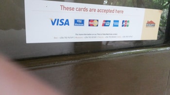 white castle hotel arua