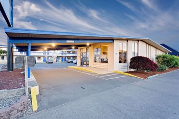 Travelodge By Wyndham Aberdeen,Grays Harbor>>Aberdeen,2 star