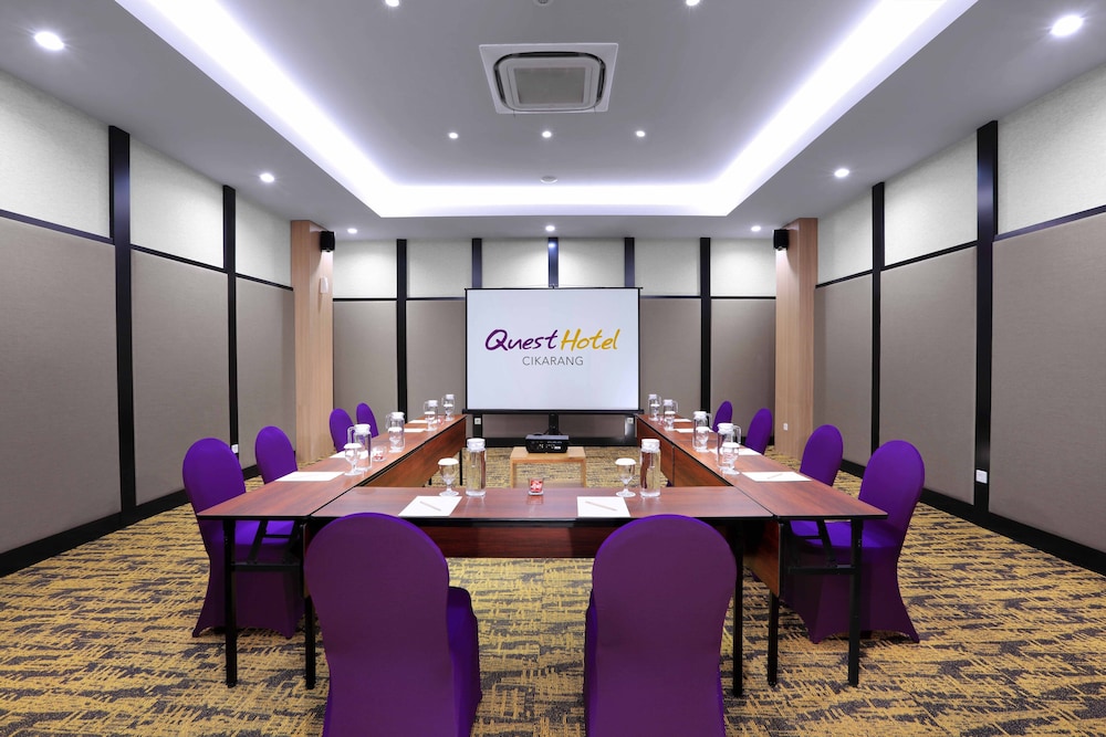 quest prime cikarang by aston