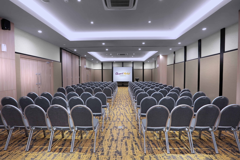quest prime cikarang by aston