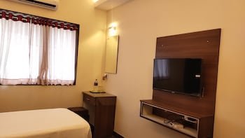 Hotel Rhythm Grand Suite,Tamil Nadu>>Tiruchirappalli,0 star