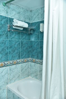 royal pyramids hotel