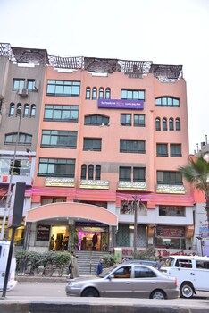 royal pyramids hotel