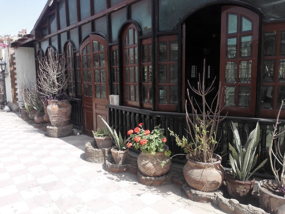 royal pyramids hotel