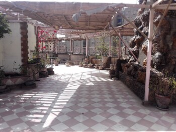 royal pyramids hotel