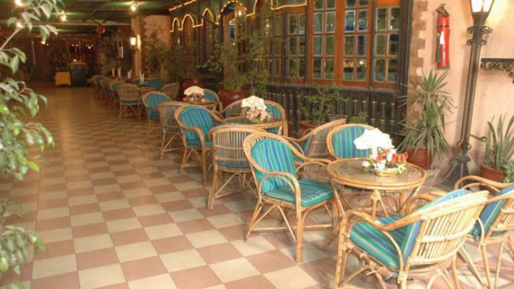 royal pyramids hotel