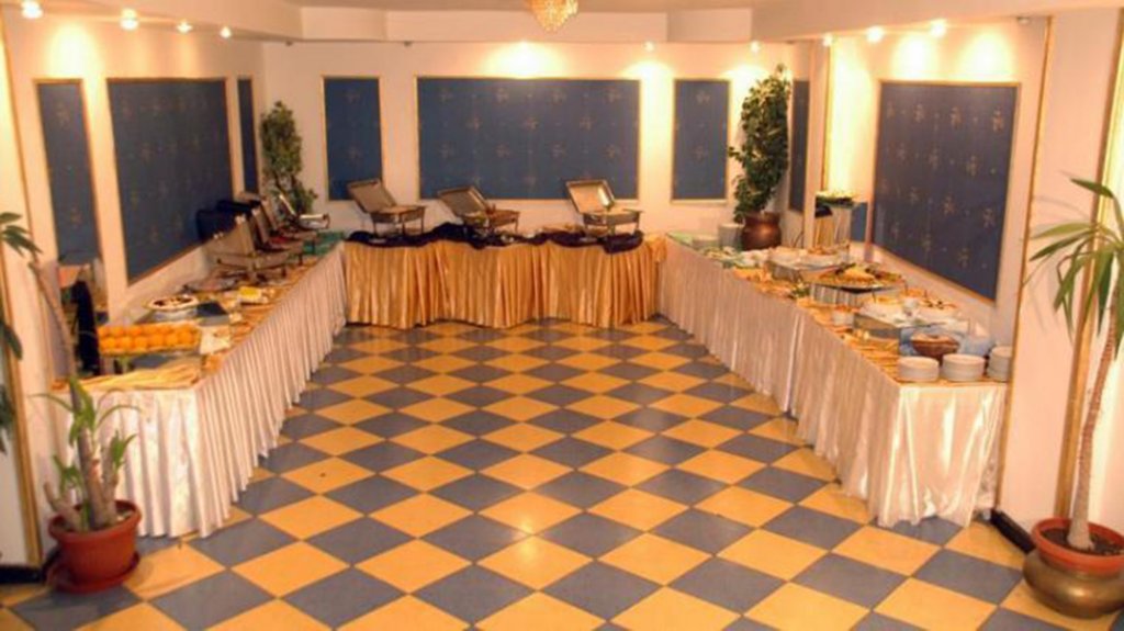 royal pyramids hotel