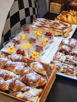 apartments embassy by lh