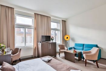 apartments embassy by lh