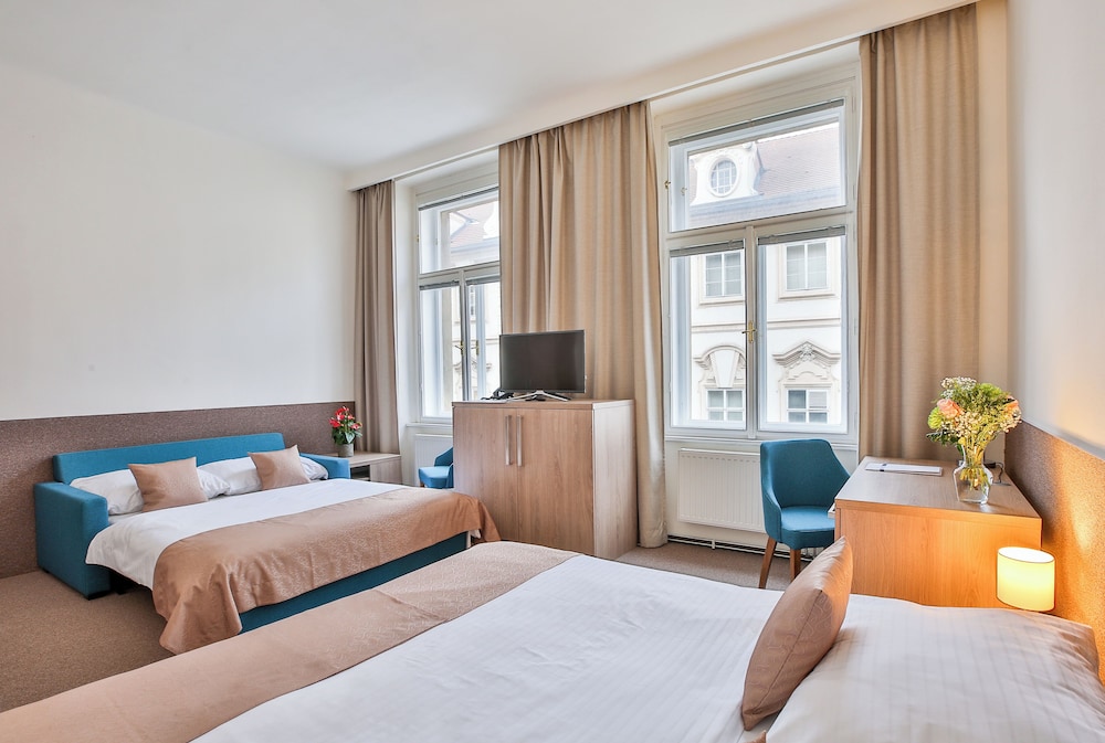 apartments embassy by lh