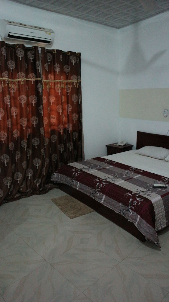 pioneer guest lodge