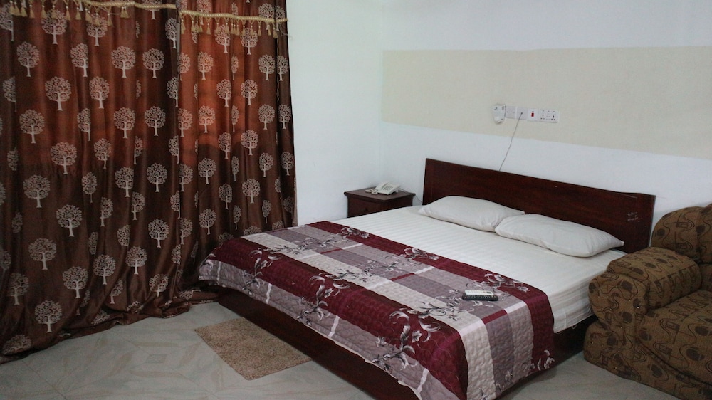 pioneer guest lodge