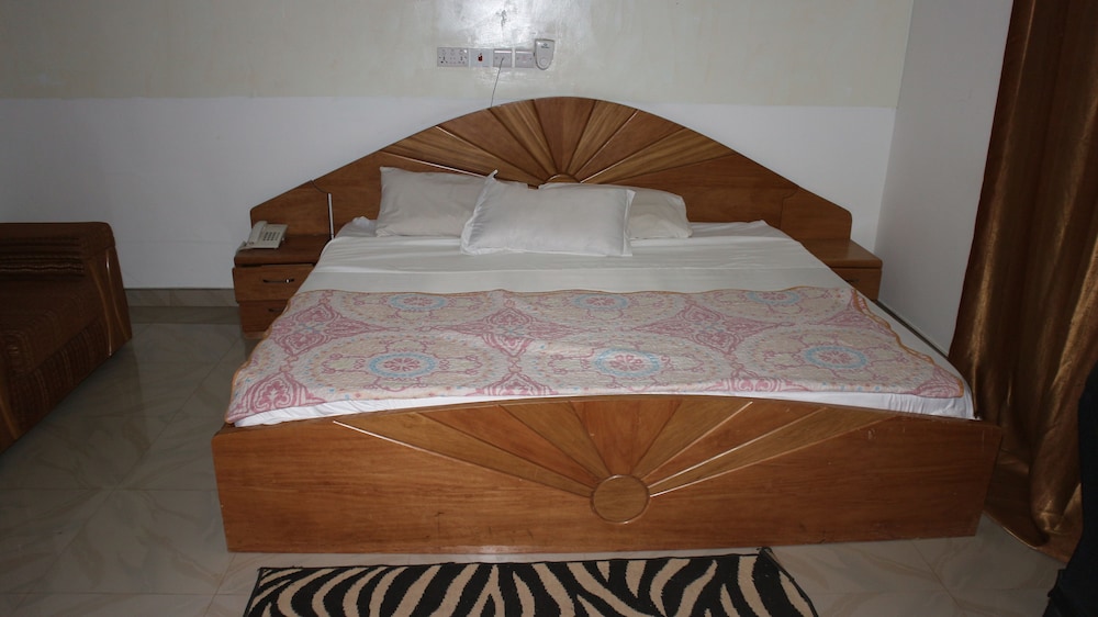 pioneer guest lodge