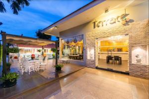 patra luxury hotel suvarnabhumi