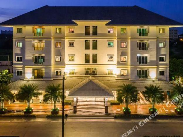 ban khlong bang krathiam