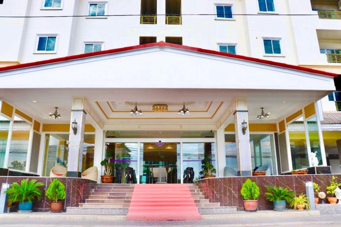 patra luxury hotel suvarnabhumi