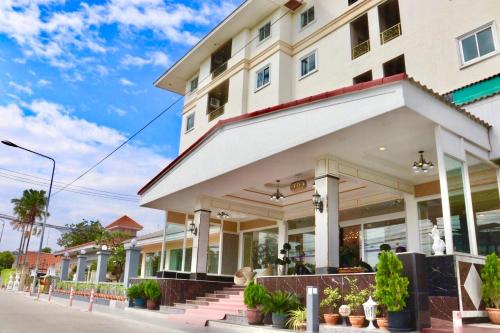 patra luxury hotel suvarnabhumi