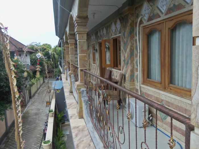 the reinhold guesthouse bali