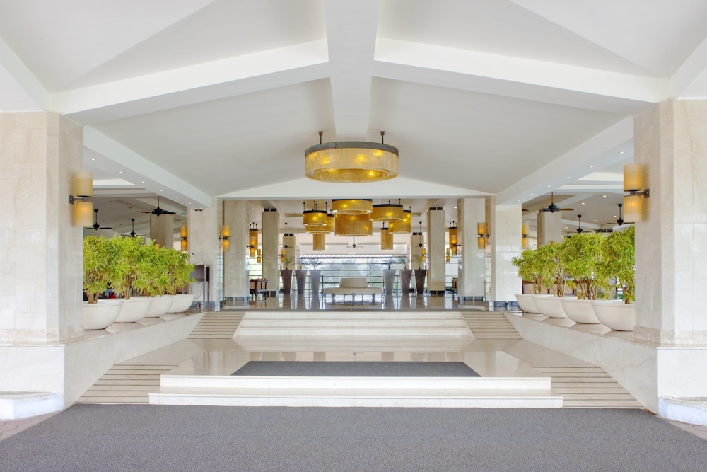 holiday inn resort goa an ihg hotel