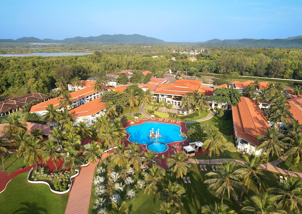 holiday inn resort goa an ihg hotel