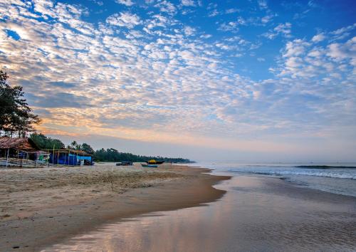 holiday inn resort goa an ihg hotel