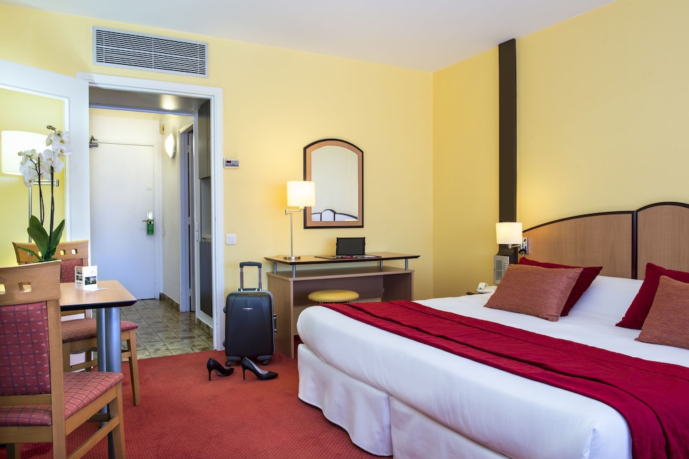 staybridge suites cannes centre by ihg