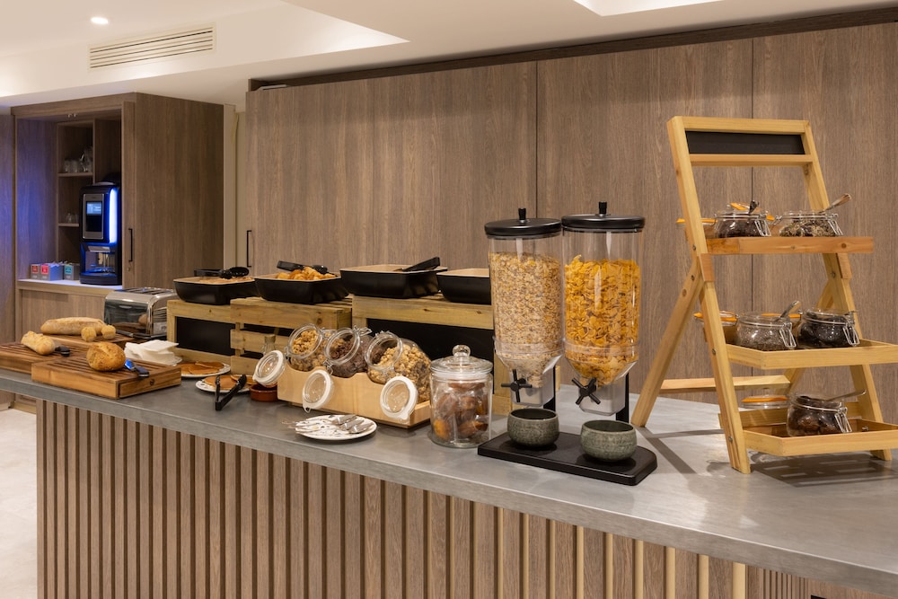 staybridge suites cannes centre by ihg