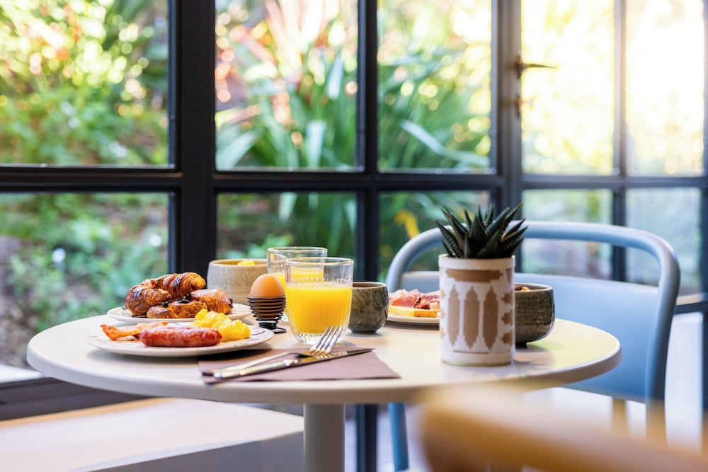 staybridge suites cannes centre by ihg