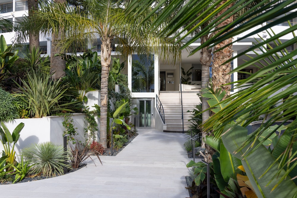 staybridge suites cannes centre by ihg