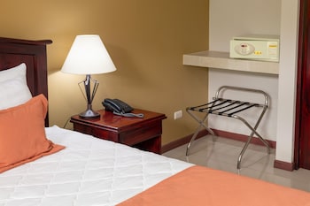 hotel magic mountain spa and conference center