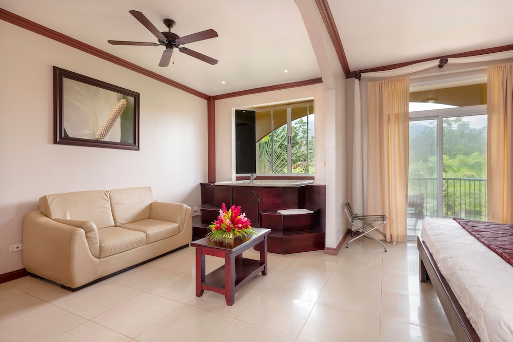 hotel magic mountain spa and conference center