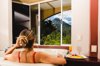 hotel magic mountain spa and conference center