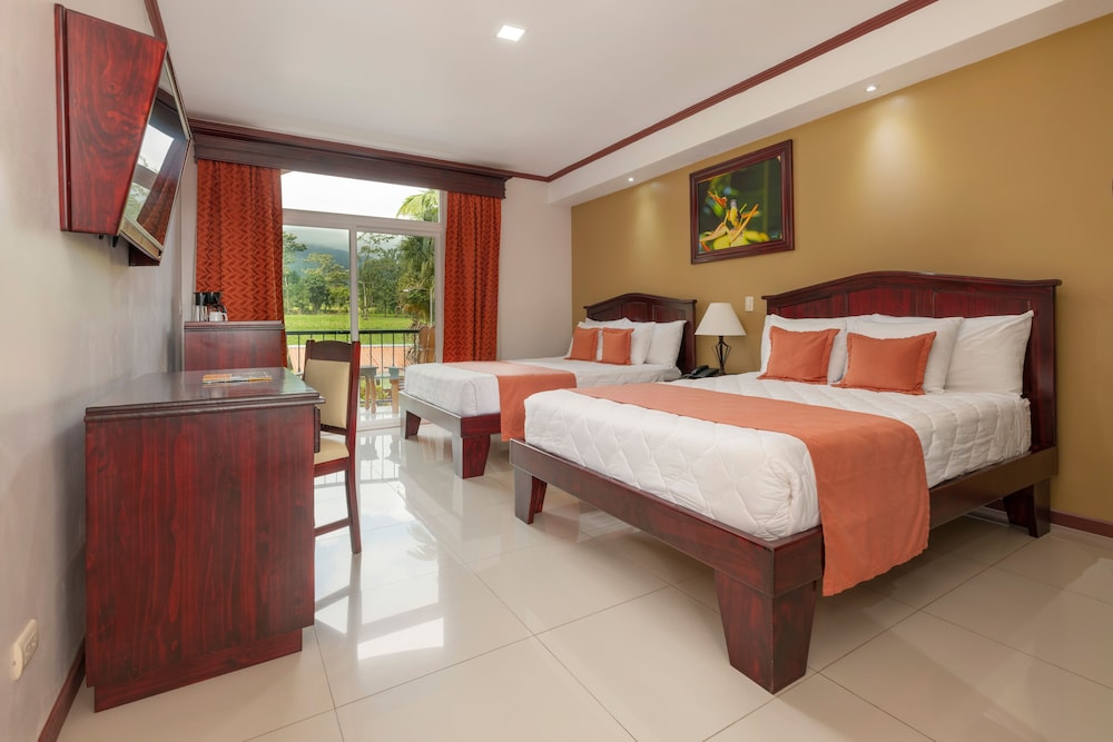 hotel magic mountain spa and conference center