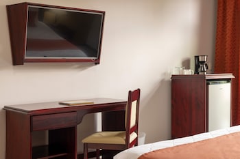 hotel magic mountain spa and conference center