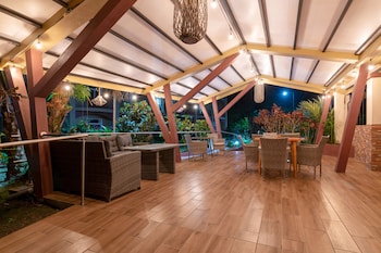 hotel magic mountain spa and conference center