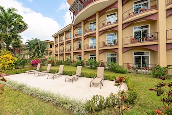 hotel magic mountain spa and conference center