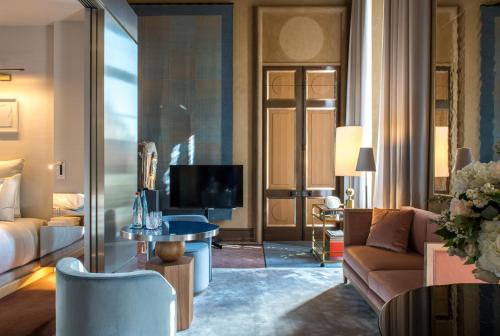 cour des vosges evok collection