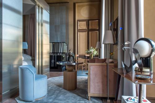 cour des vosges evok collection