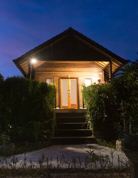 penida lapaya garden