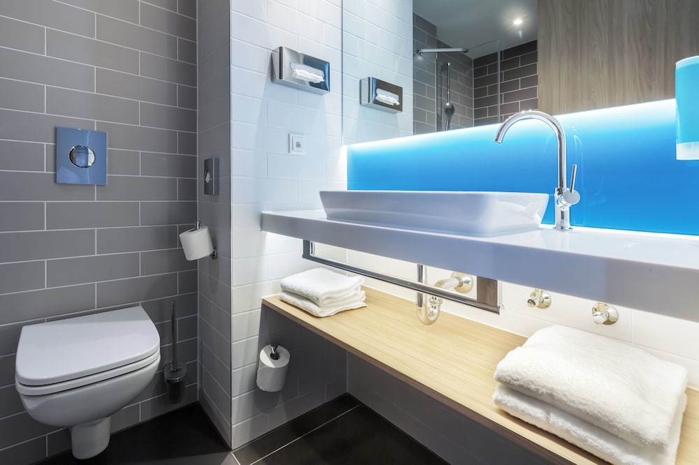 holiday inn express erlangen an ihg hotel