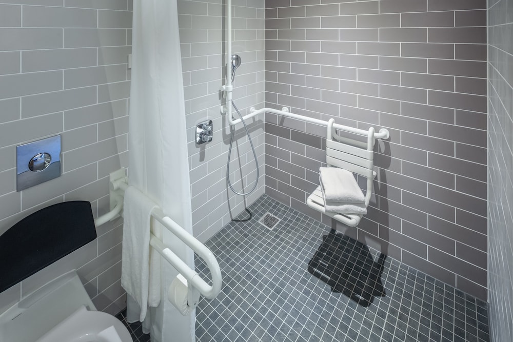 holiday inn express erlangen an ihg hotel