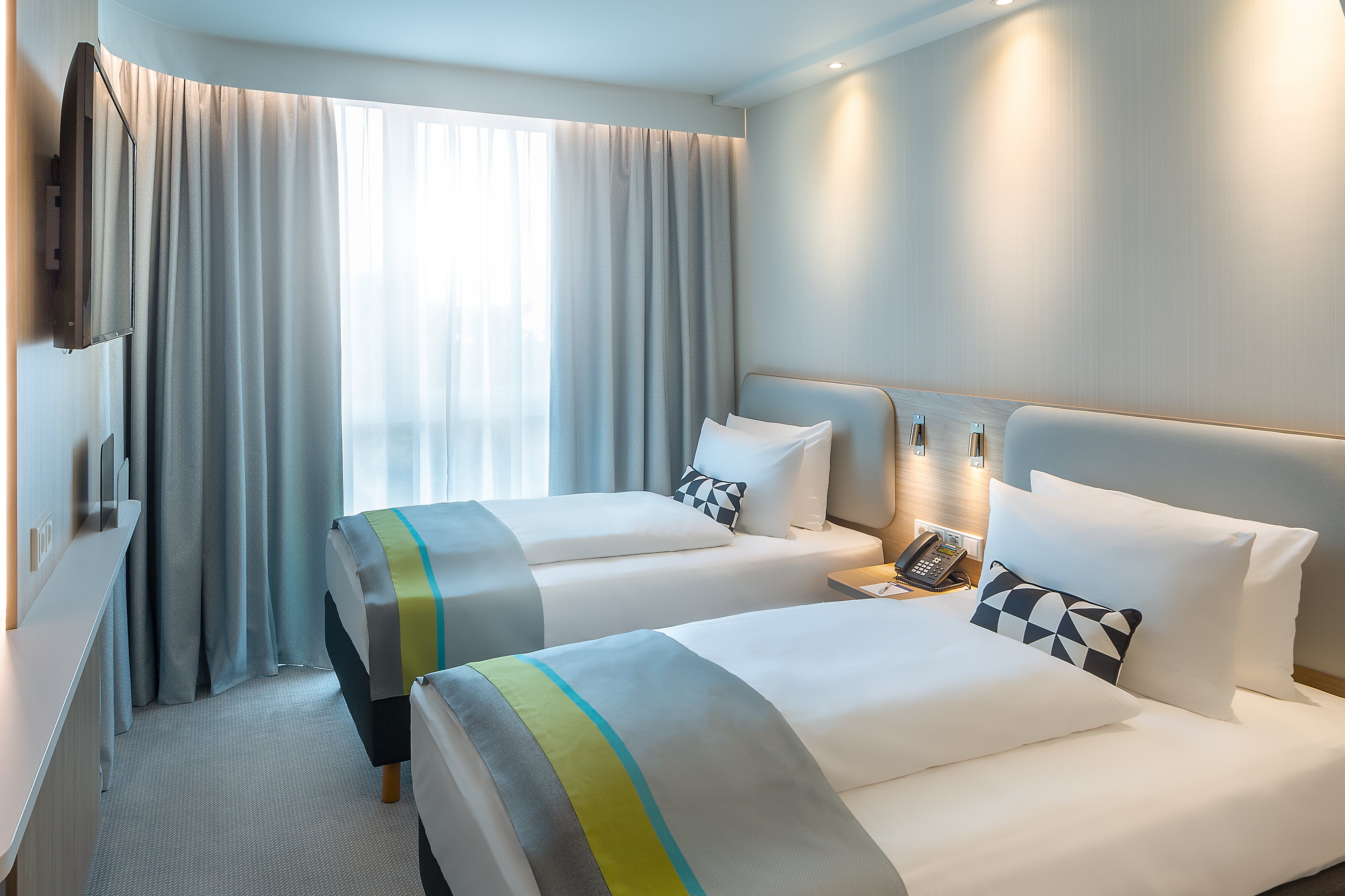 holiday inn express erlangen an ihg hotel
