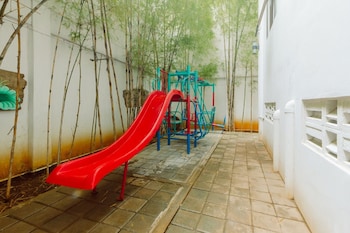 urbanest inn house slipi